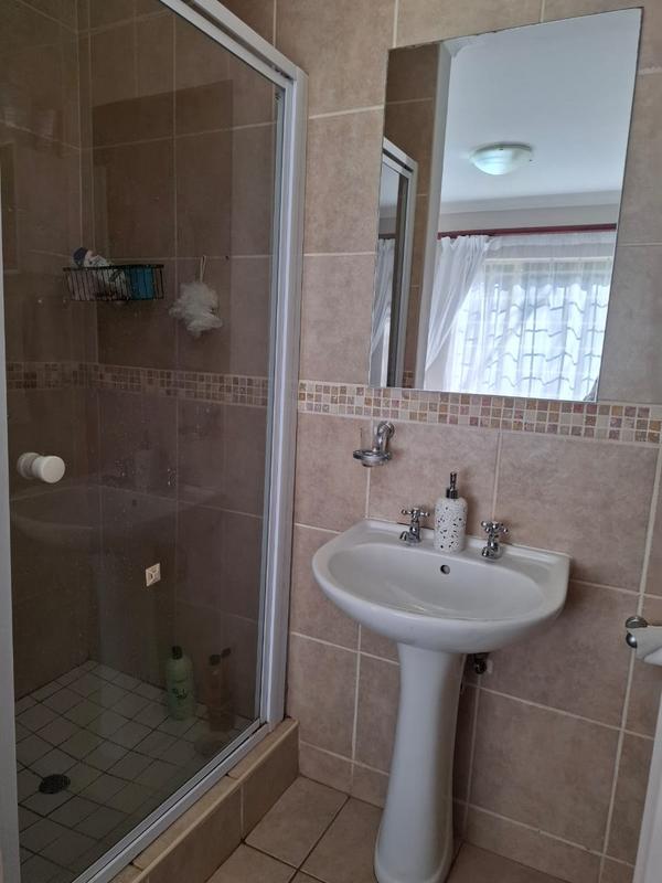 To Let 2 Bedroom Property for Rent in The Wilds Gauteng