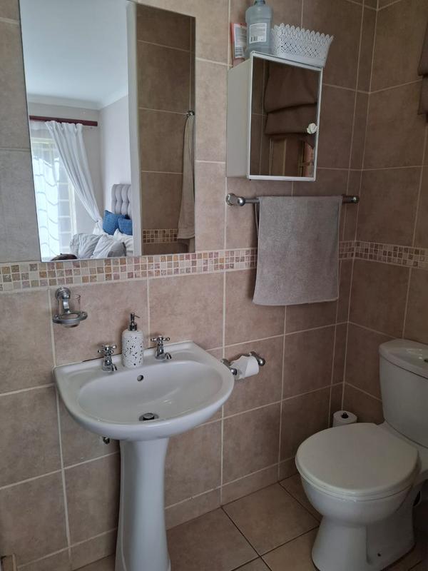 To Let 2 Bedroom Property for Rent in The Wilds Gauteng