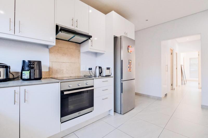 3 Bedroom Property for Sale in Vorna Valley Gauteng