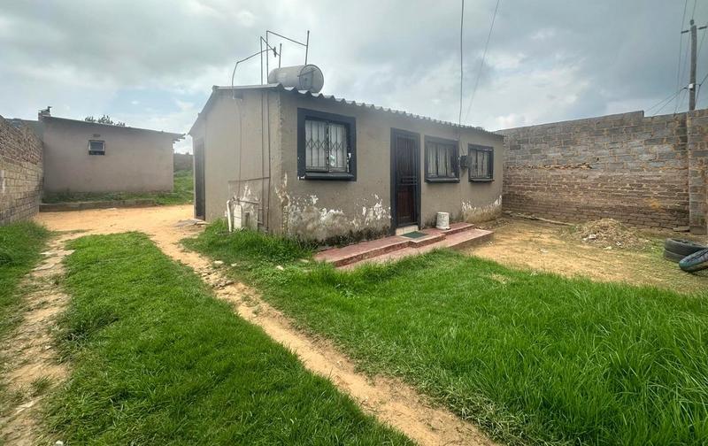2 Bedroom Property for Sale in Bram Fischerville Gauteng