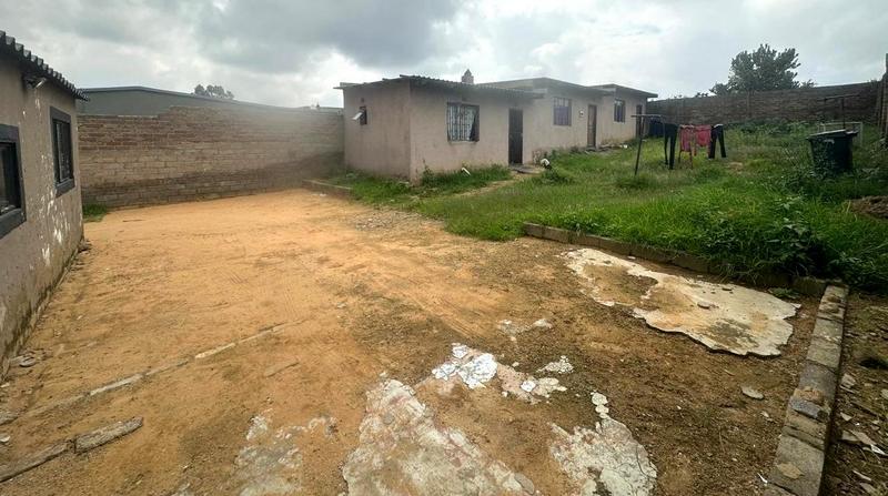 2 Bedroom Property for Sale in Bram Fischerville Gauteng