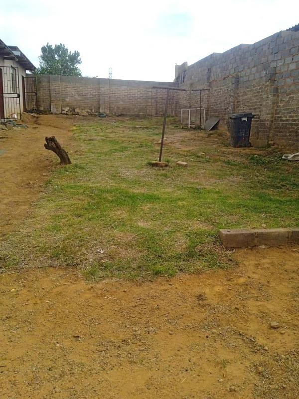 2 Bedroom Property for Sale in Bram Fischerville Gauteng