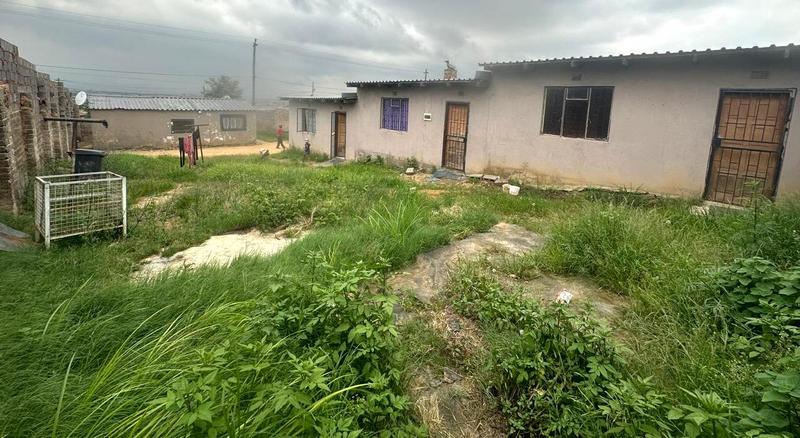 2 Bedroom Property for Sale in Bram Fischerville Gauteng