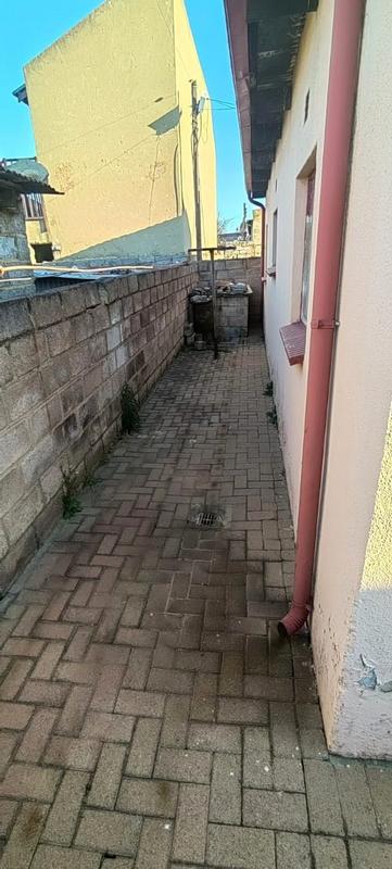 2 Bedroom Property for Sale in Meadowlands East Gauteng