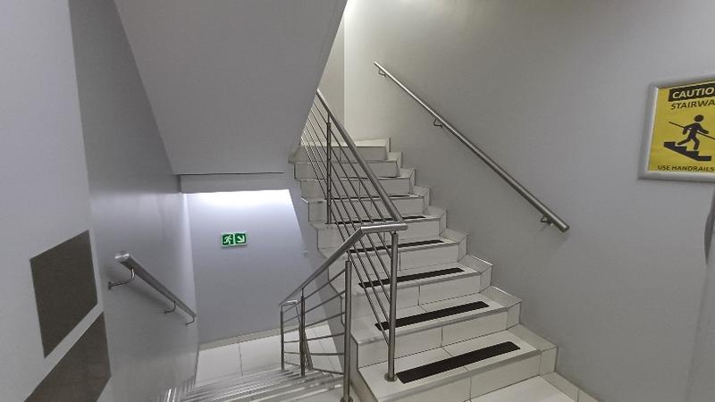 To Let commercial Property for Rent in Die Hoewes Gauteng