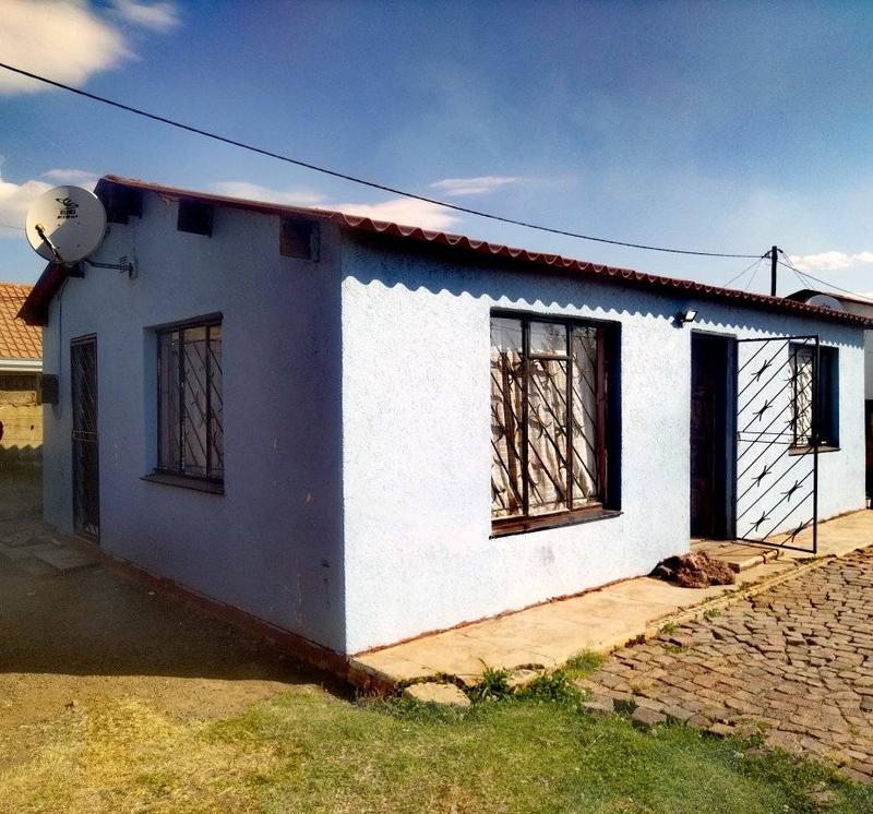 2 Bedroom Property for Sale in Palm Springs Gauteng