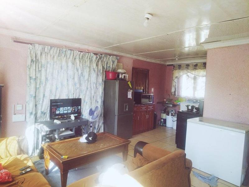 2 Bedroom Property for Sale in Palm Springs Gauteng