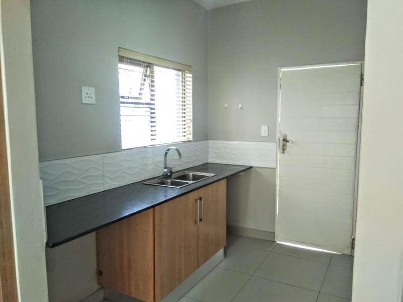 To Let 4 Bedroom Property for Rent in Brooklyn Gauteng