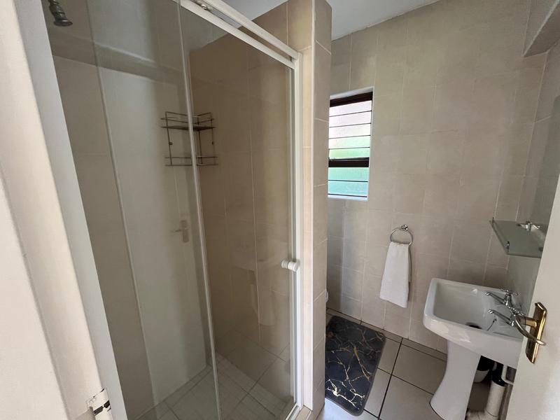 To Let 2 Bedroom Property for Rent in Waterkloof A H Gauteng
