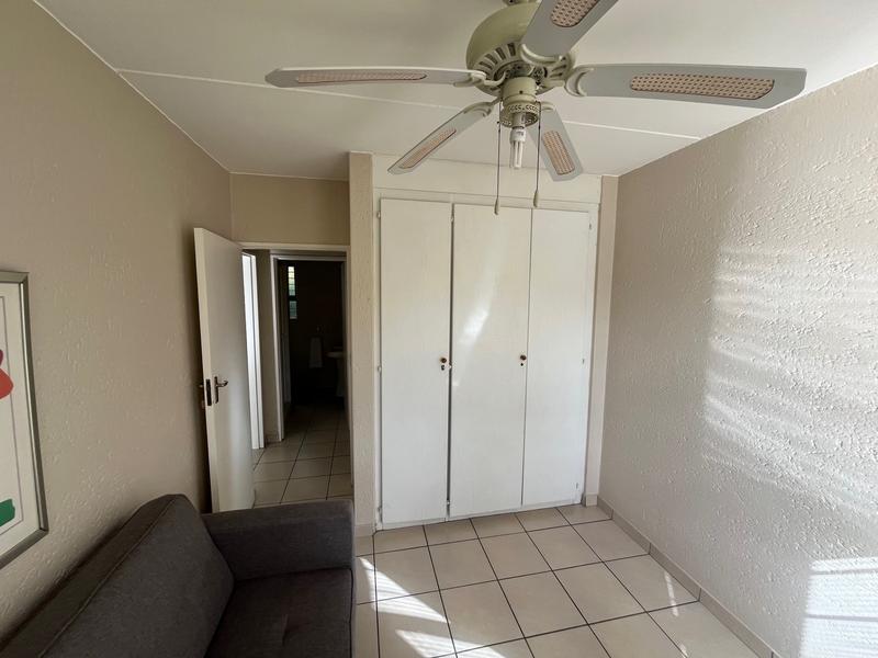 To Let 2 Bedroom Property for Rent in Waterkloof A H Gauteng