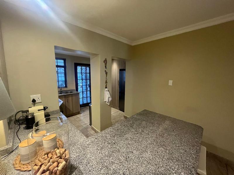 To Let 1 Bedroom Property for Rent in Waterkloof Ridge Gauteng