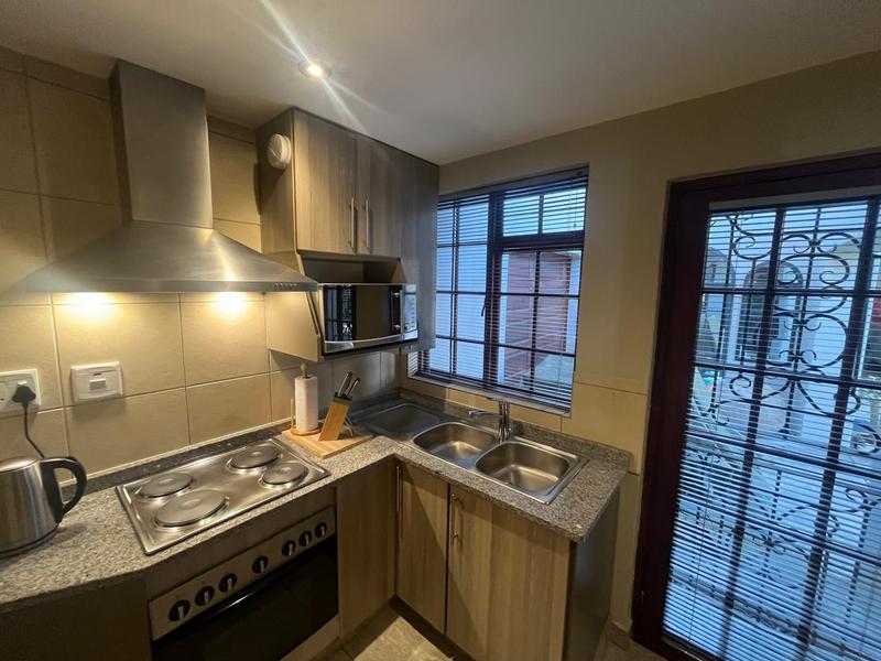 To Let 1 Bedroom Property for Rent in Waterkloof Ridge Gauteng
