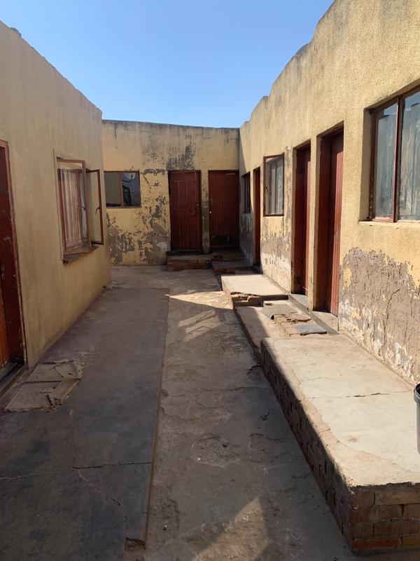 3 Bedroom Property for Sale in Isiphetweni Gauteng