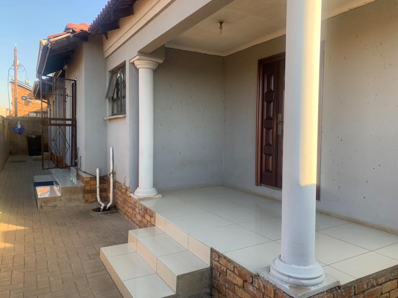 3 Bedroom Property for Sale in Tembisa Gauteng