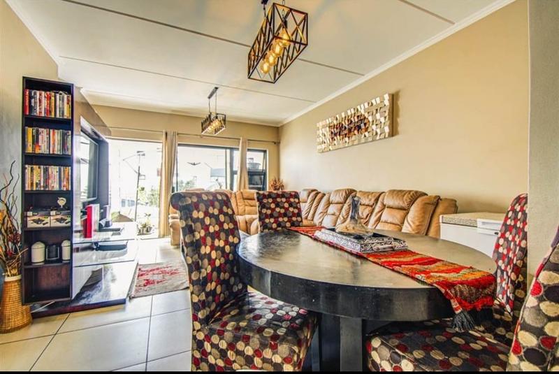 To Let 3 Bedroom Property for Rent in Greenstone Hill Gauteng
