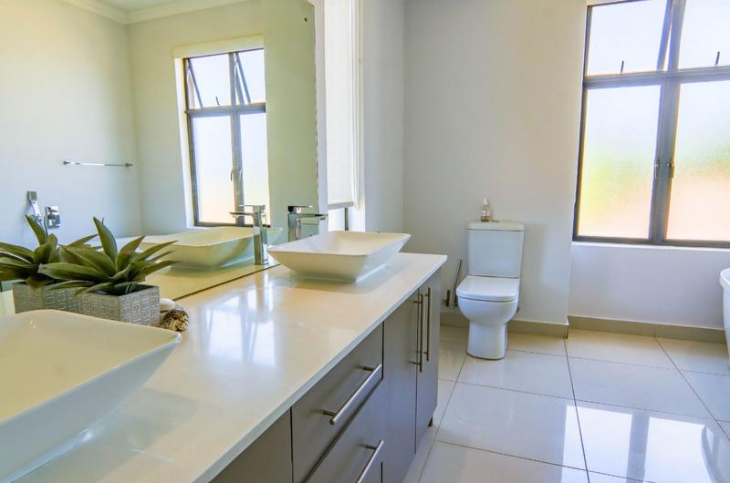 3 Bedroom Property for Sale in Midstream Hill Gauteng