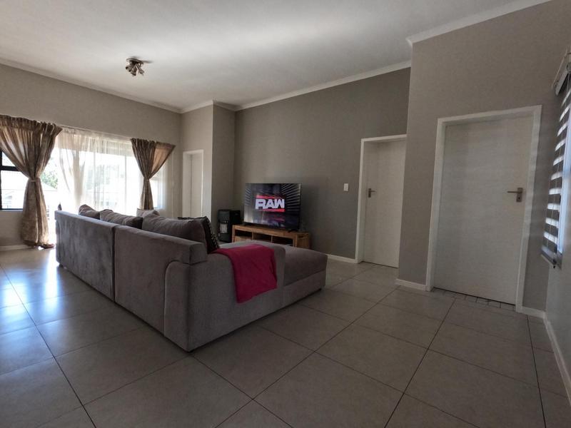 To Let 2 Bedroom Property for Rent in Modderfontein Gauteng
