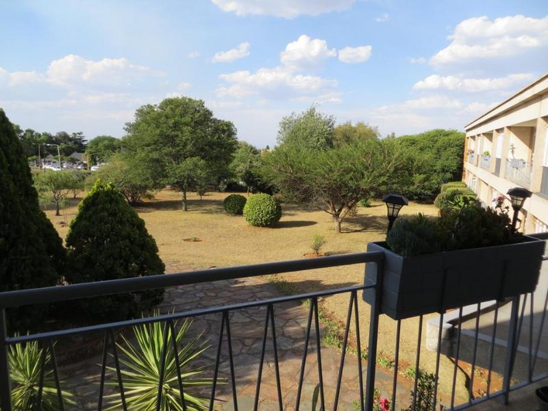 3 Bedroom Property for Sale in Monument Gauteng