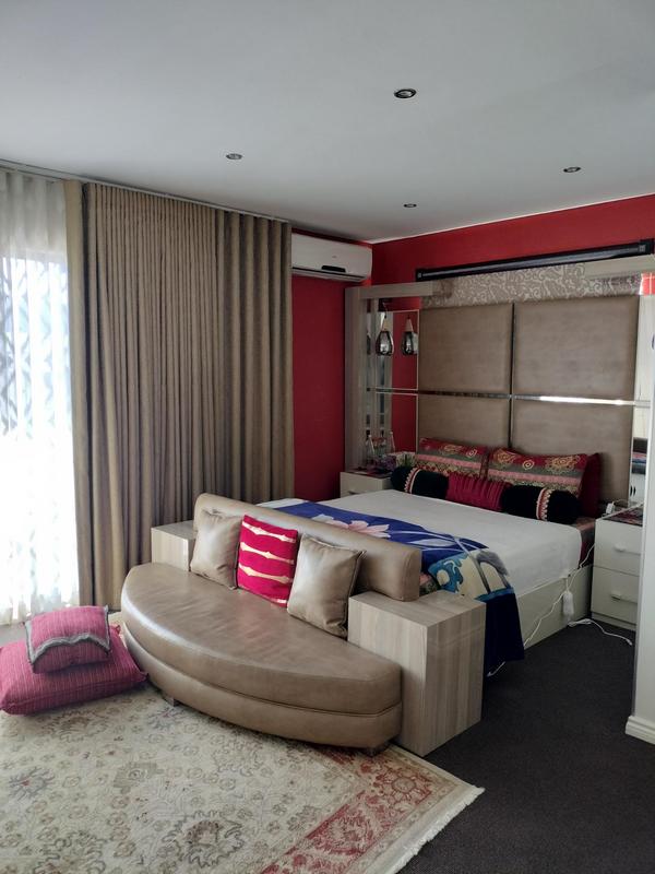 5 Bedroom Property for Sale in Ormonde Gauteng