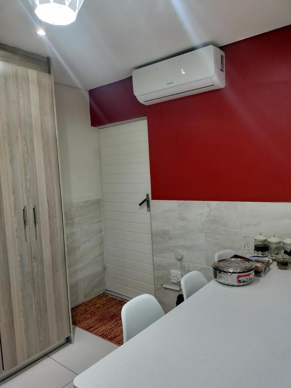 5 Bedroom Property for Sale in Ormonde Gauteng