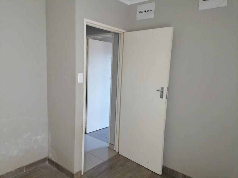 3 Bedroom Property for Sale in Crystal Park Gauteng