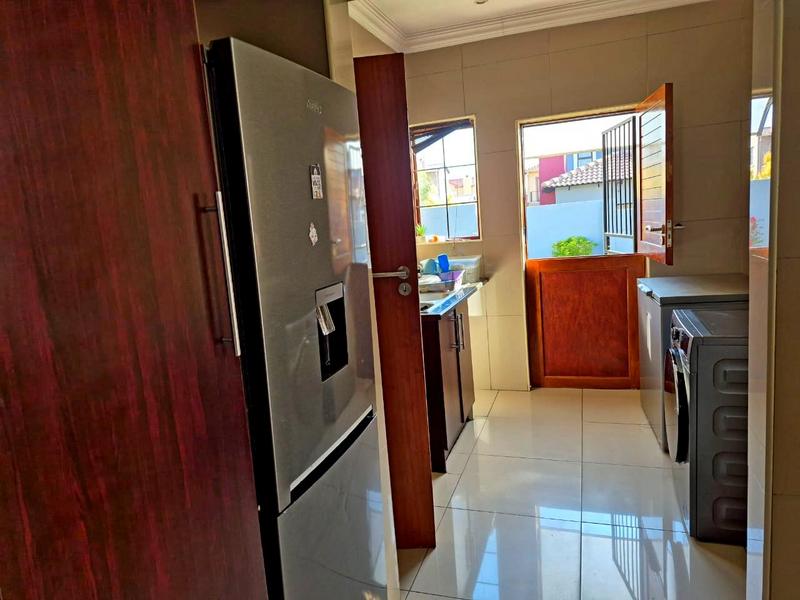 3 Bedroom Property for Sale in Thatchfield Gauteng