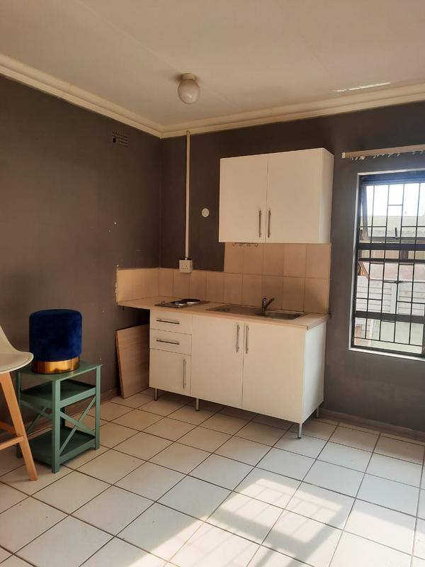 To Let 1 Bedroom Property for Rent in Birch Acres Gauteng