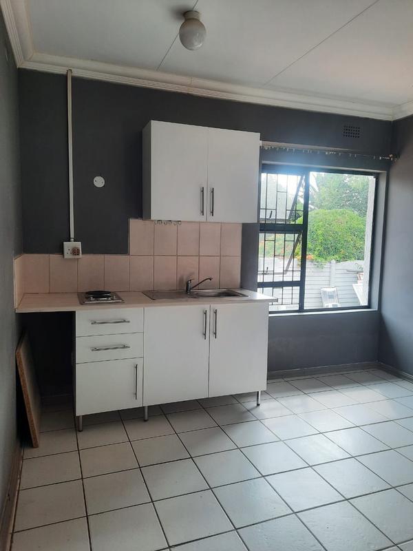 To Let 1 Bedroom Property for Rent in Birch Acres Gauteng