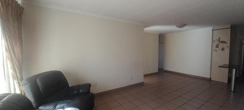 3 Bedroom Property for Sale in Rooihuiskraal North Gauteng