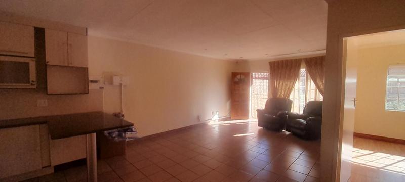 3 Bedroom Property for Sale in Rooihuiskraal North Gauteng