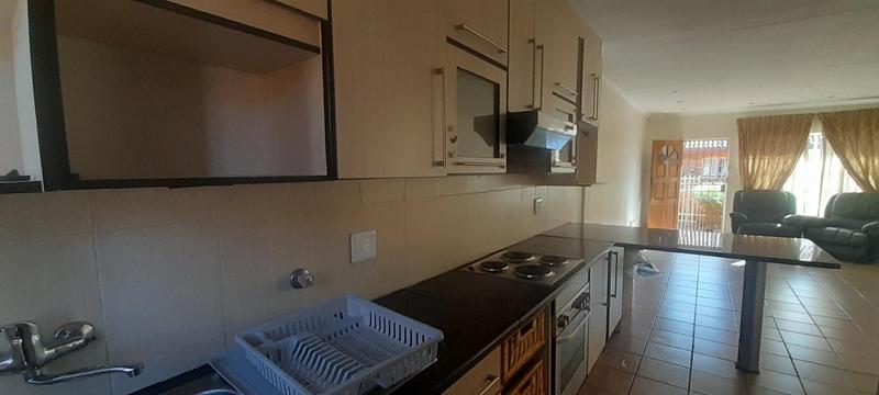 3 Bedroom Property for Sale in Rooihuiskraal North Gauteng