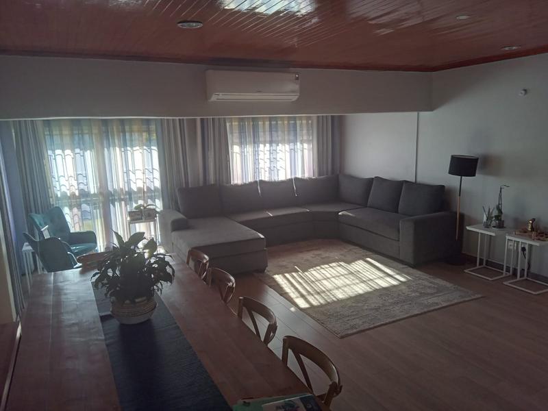 5 Bedroom Property for Sale in Wierda Park Gauteng