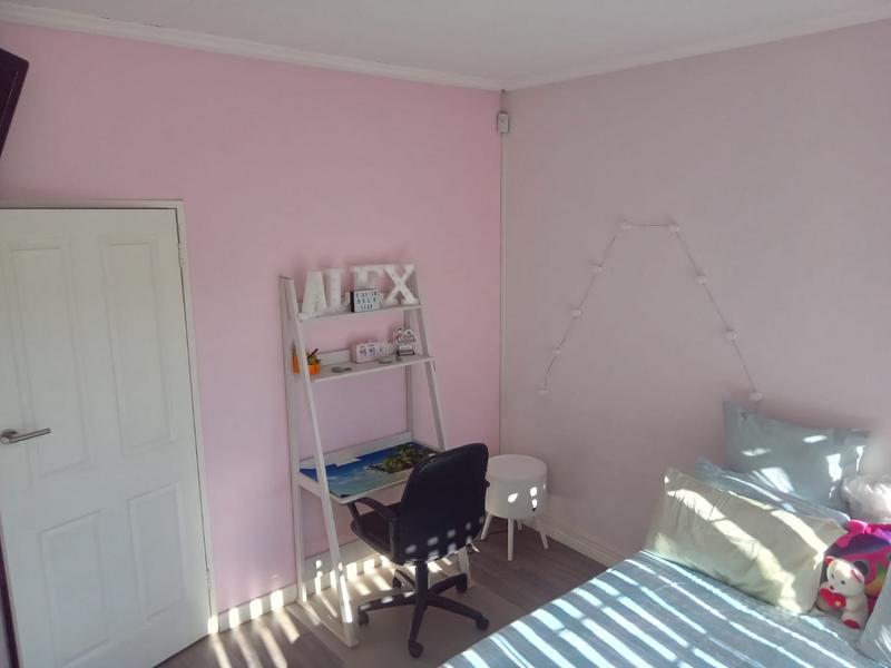 5 Bedroom Property for Sale in Wierda Park Gauteng