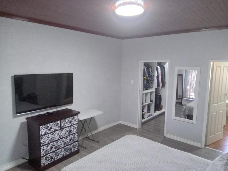 5 Bedroom Property for Sale in Wierda Park Gauteng