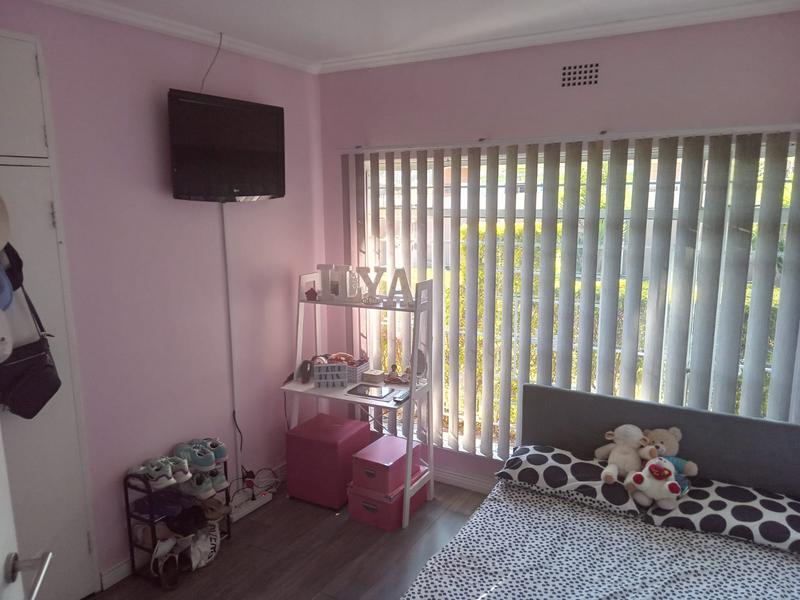 5 Bedroom Property for Sale in Wierda Park Gauteng