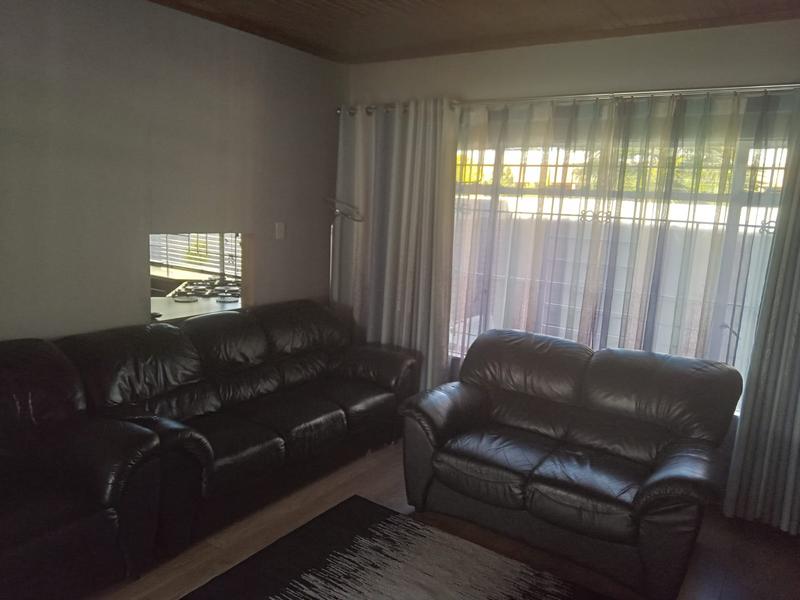 5 Bedroom Property for Sale in Wierda Park Gauteng