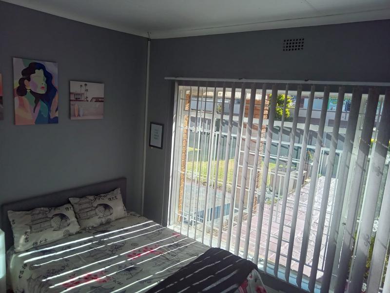 5 Bedroom Property for Sale in Wierda Park Gauteng