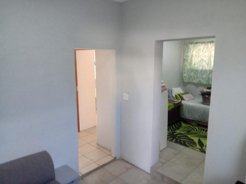 5 Bedroom Property for Sale in Wierda Park Gauteng