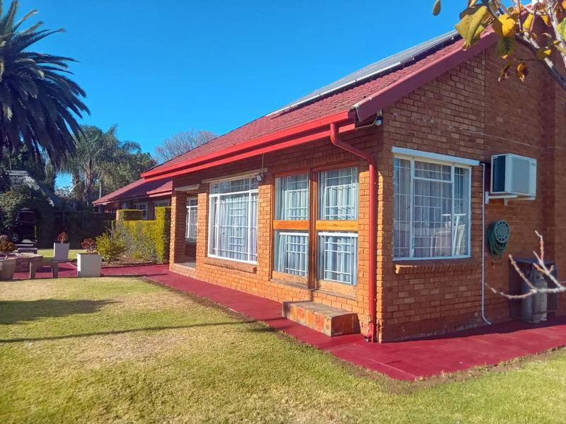 5 Bedroom Property for Sale in Wierda Park Gauteng