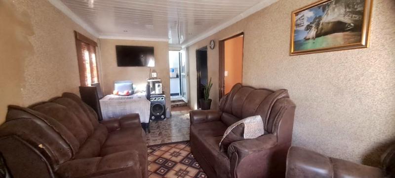 3 Bedroom Property for Sale in Tshepisong Gauteng