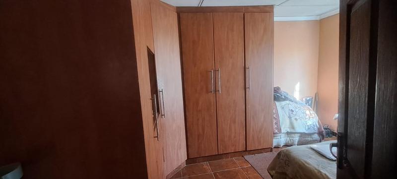 3 Bedroom Property for Sale in Tshepisong Gauteng