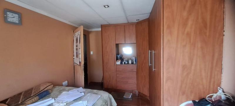 3 Bedroom Property for Sale in Tshepisong Gauteng