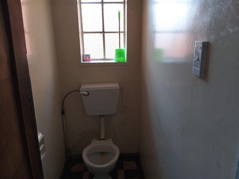 5 Bedroom Property for Sale in Orlando Gauteng