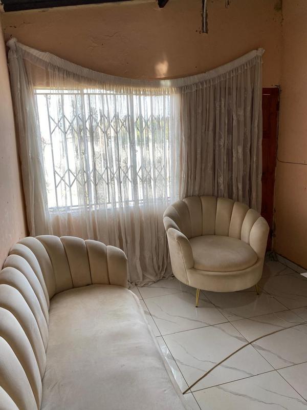2 Bedroom Property for Sale in Thulani Gauteng