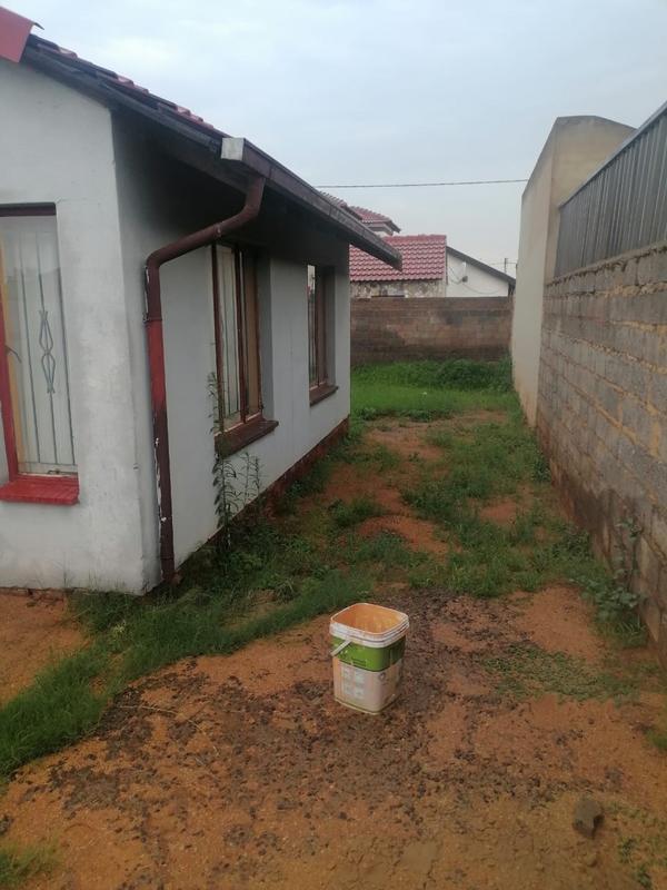 2 Bedroom Property for Sale in Protea Glen Gauteng