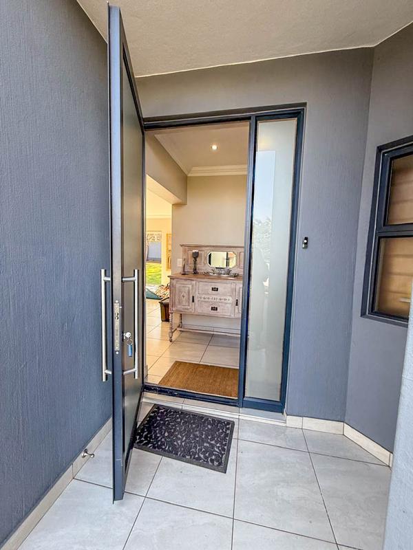 To Let 3 Bedroom Property for Rent in Midstream Ridge Gauteng