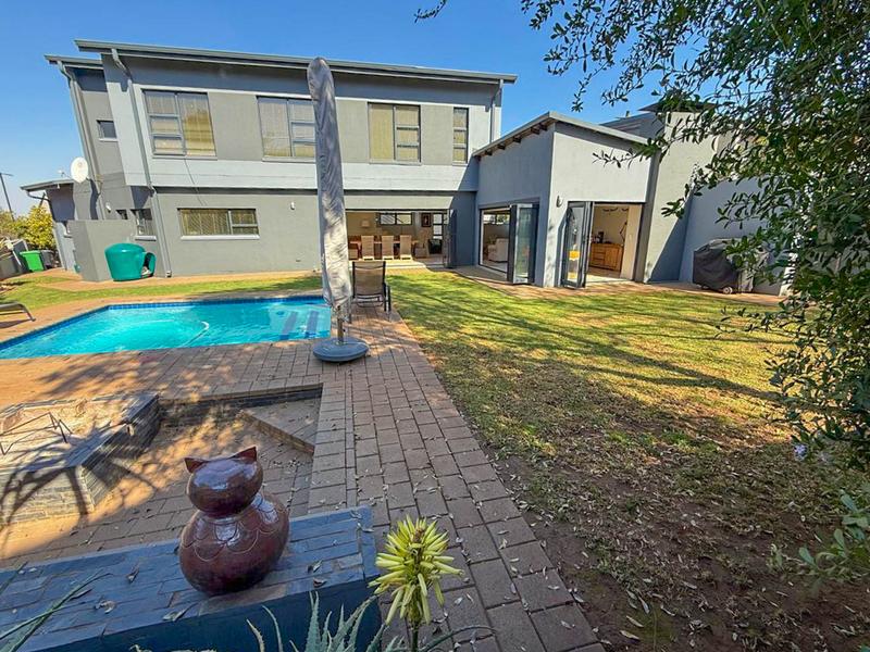 To Let 3 Bedroom Property for Rent in Midstream Ridge Gauteng