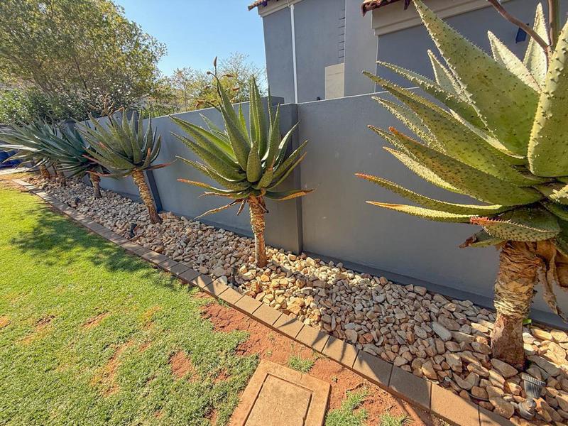 To Let 3 Bedroom Property for Rent in Midstream Ridge Gauteng