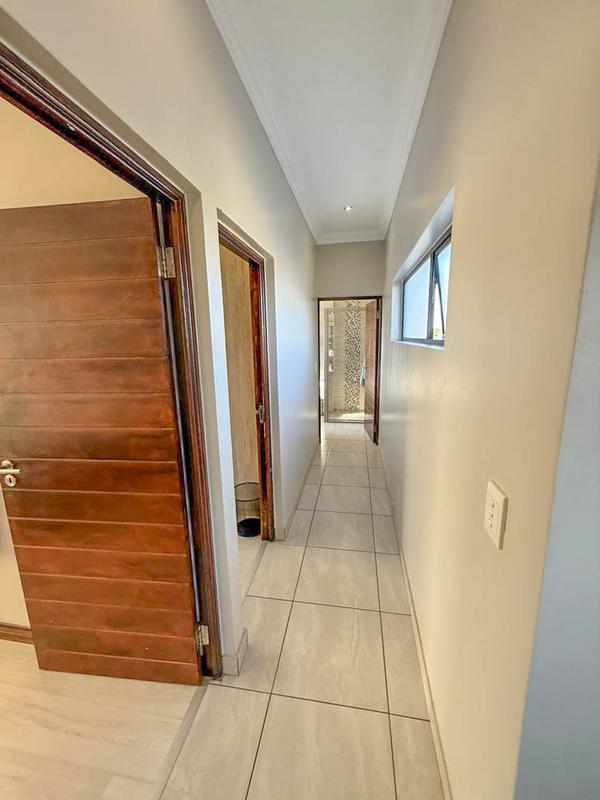 To Let 3 Bedroom Property for Rent in Midstream Ridge Gauteng