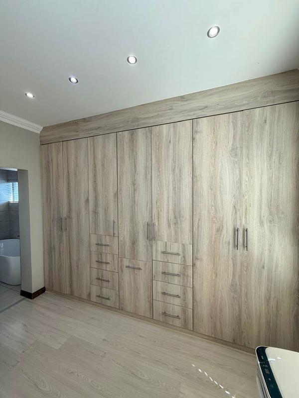 To Let 3 Bedroom Property for Rent in Midstream Ridge Gauteng